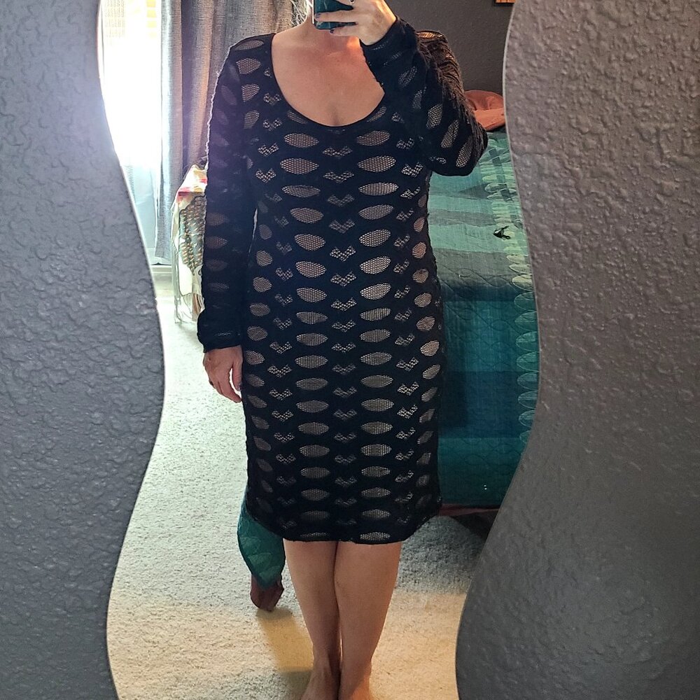 BCBG MAX AZRIA BLACK TANYA LONG SLEEVE LACE DRESS